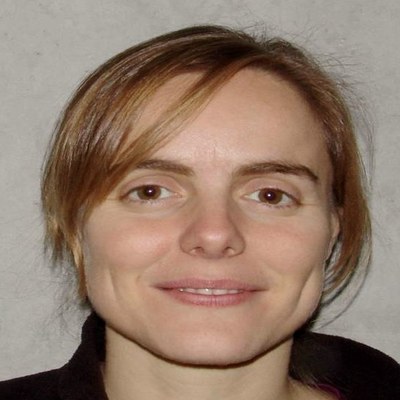 Laura Tol&oacute;s